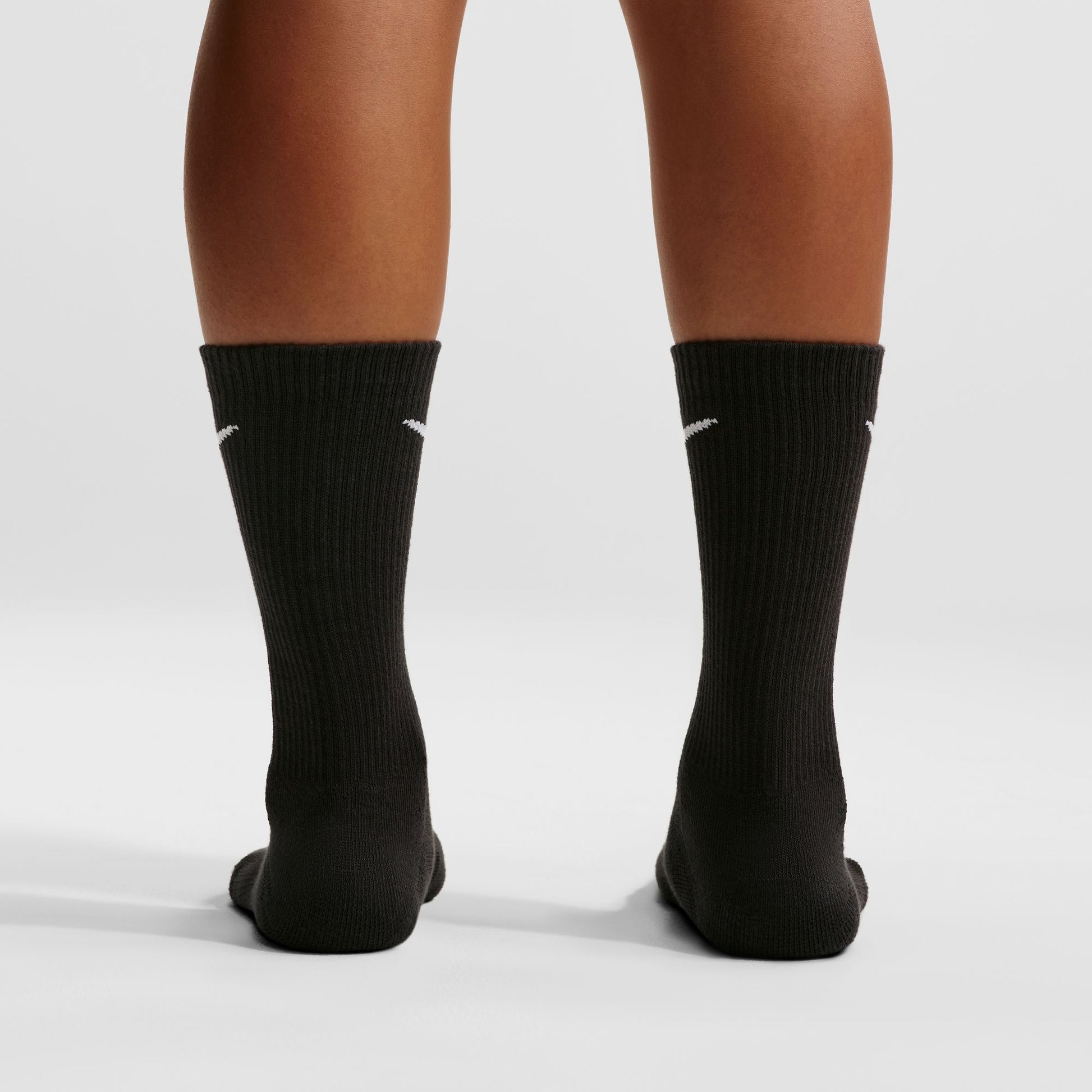Nike Everyday Elevated Crew Socks 6 - Pack Black / White HQ8021-902