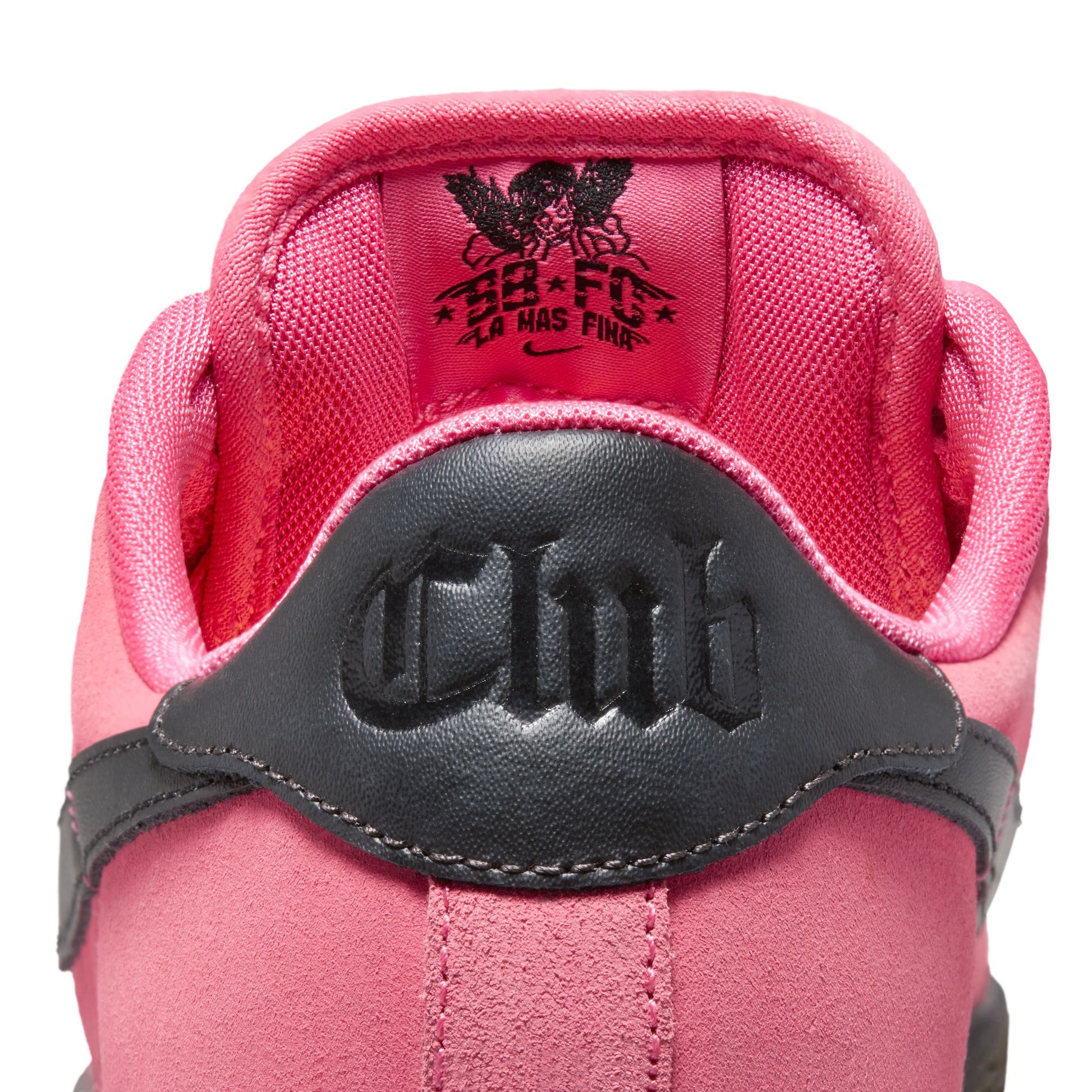 Nike SB Zoom Tennis Classic FC Hyper Pink / Black IQ8394-600