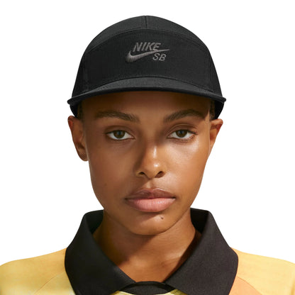 Nike SB Fly Unstructured Skate Cap Black / Black / Dark Smoke Grey IR0730-010