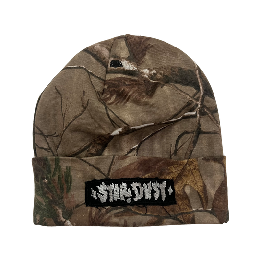 Stardust Patch Cuffed Beanie Devil Man Text 047 Realtree All Purpose Camo / Black / Metallic Silver