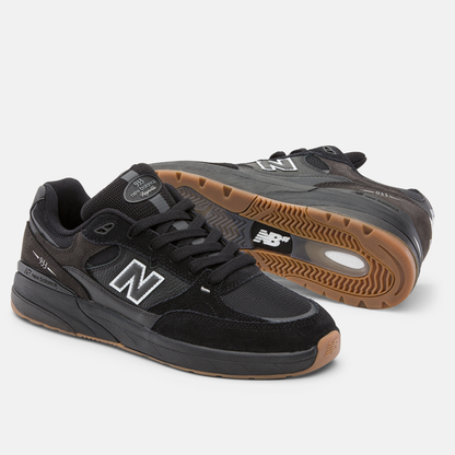 New Balance Numeric Andrew Reynolds 933 Black / Black NM933NAP